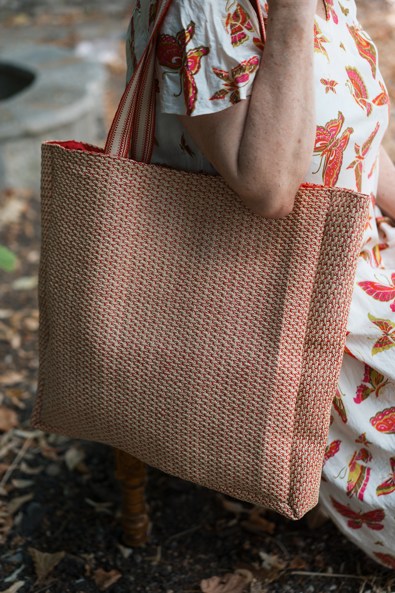 Vintage Rattan Shoulder Bag with Straps Design 2 - Image 3