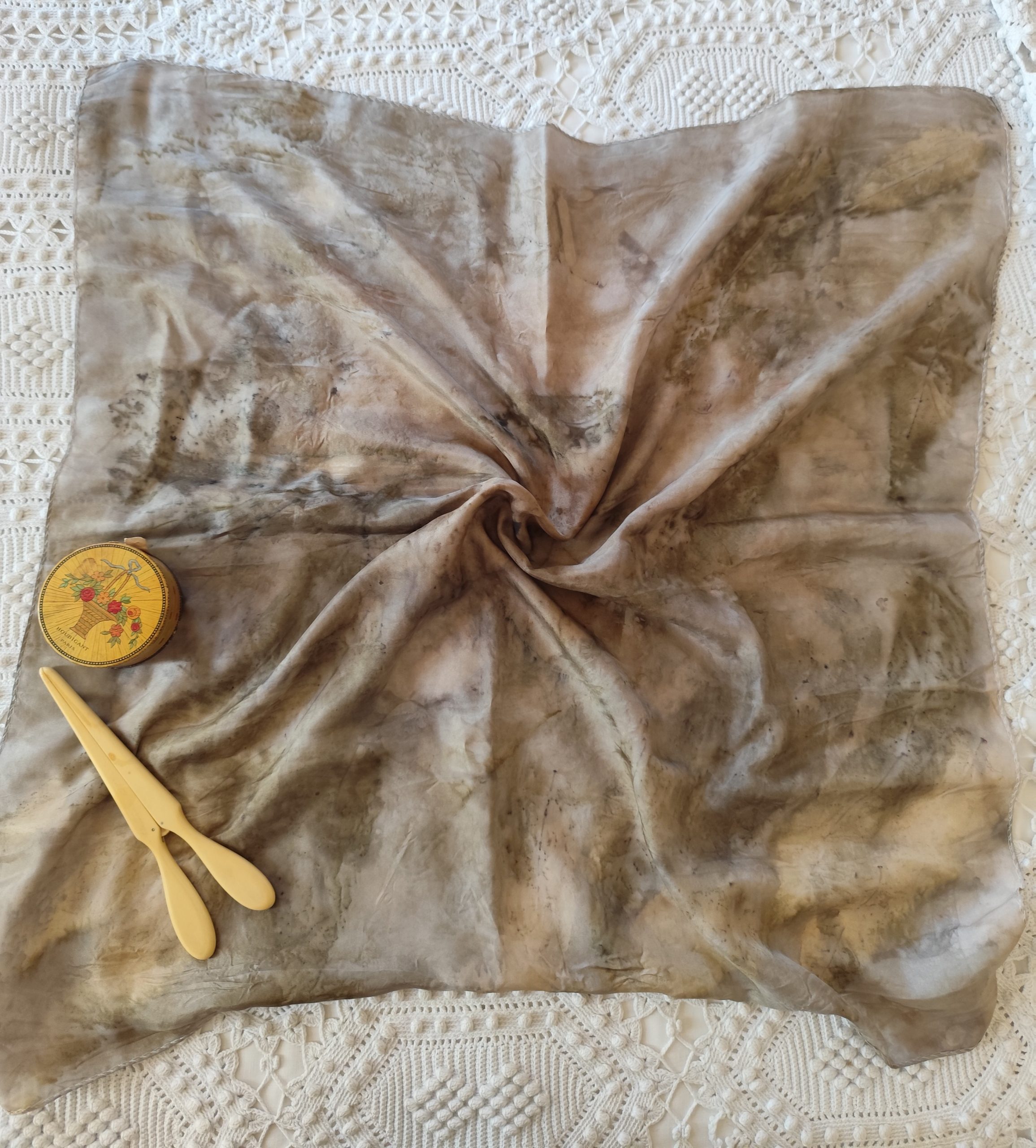 Silk scarf with natural dyes
